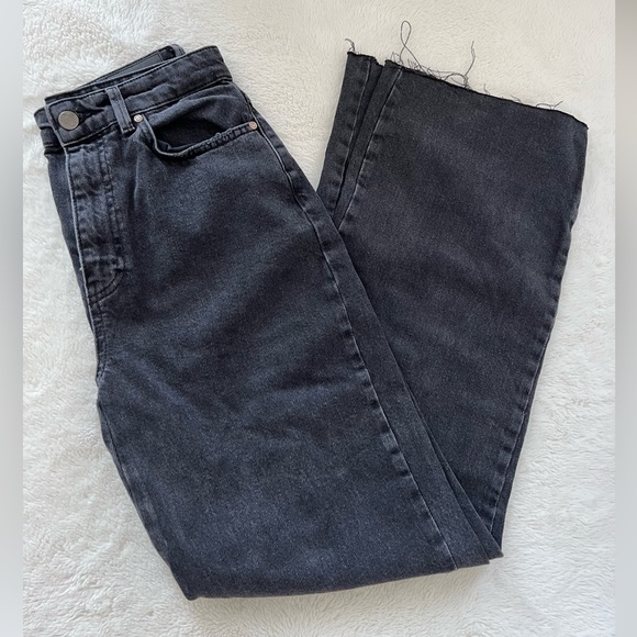 ASOS STRADIVARIUS 90s Dad Jean in Black - Picture 2 of 3